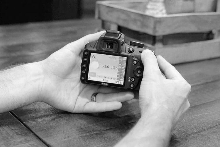 Product Photography – Beginners’ Guide-camera-aperture-ingen-studio